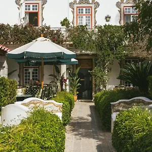 https://casa-da-pergola.hotels-lisbon-portugal.com